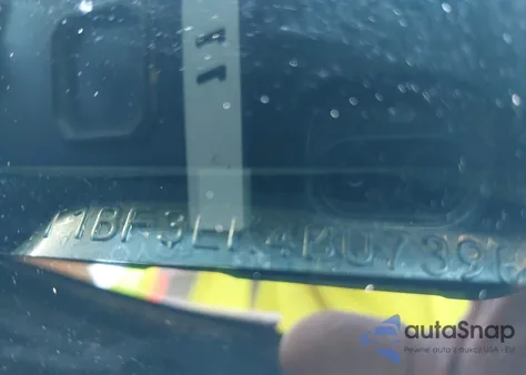 2011 Toyota Camry Le z USA, uszkodzony, nr VIN 4T1BF3EK4BU739849